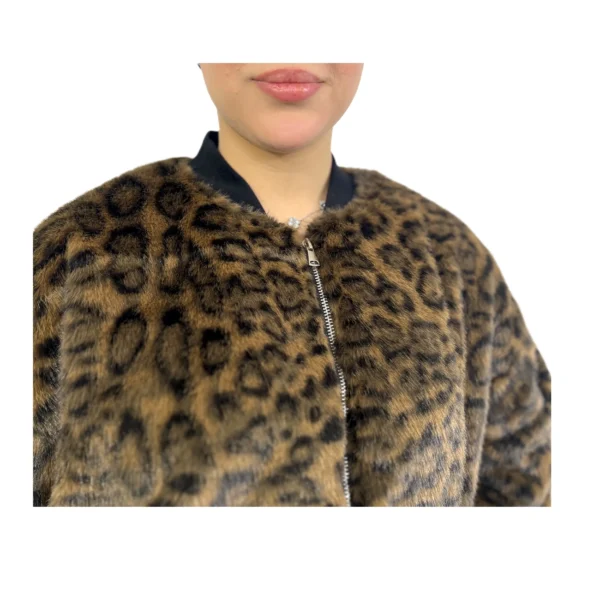 بامبر پلنگی زیپ دار زنانه | خرید بامبر جکت خز پلنگی فری سایز برند پانیذ ۷۴۳ - Image 2