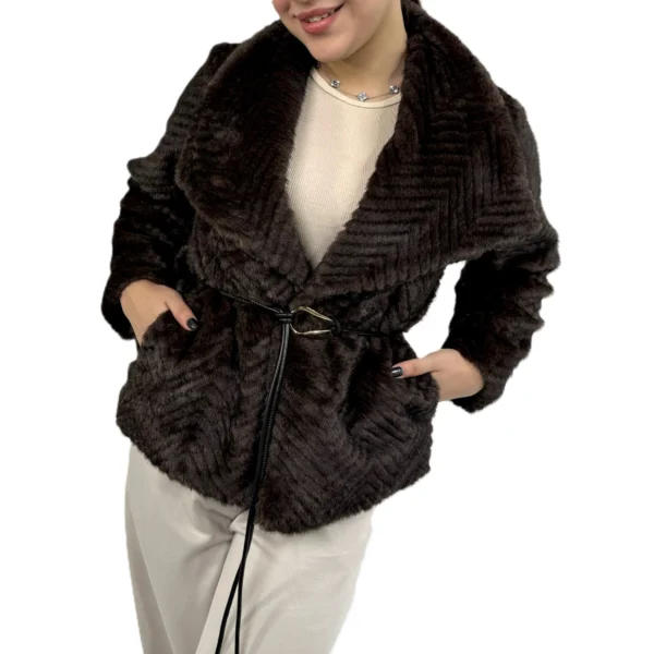 کت پوست یقه آمریکایی زنانه | خرید کت خزدار فری سایز برند پانیذ کد ۷۸۴ - Image 3