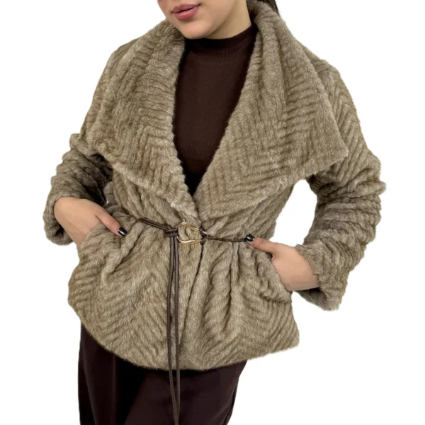 کت پوست یقه آمریکایی زنانه | خرید کت خزدار فری سایز برند پانیذ کد ۷۸۴ - Image 6